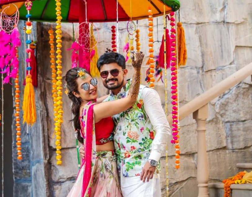 Photography Mehndi Photo Shoot Poses