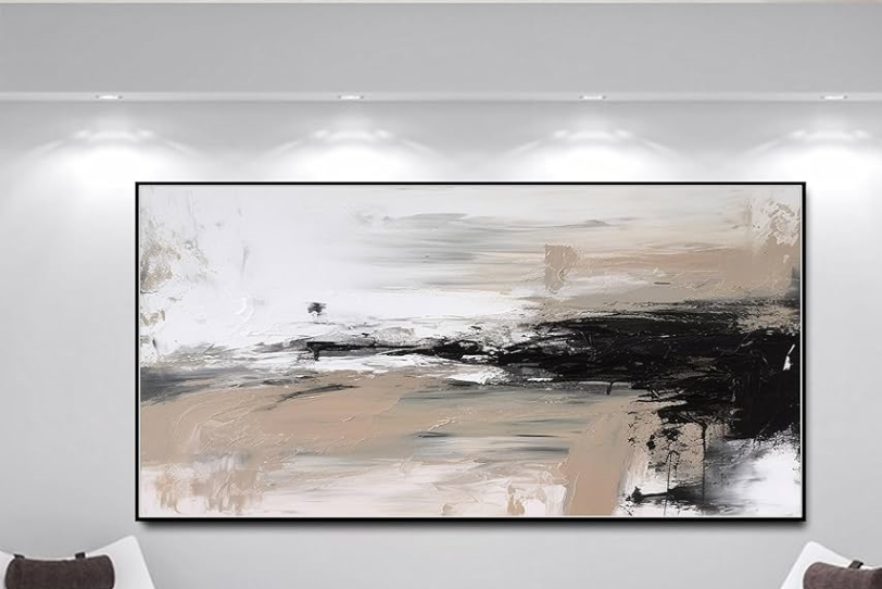  Minimalist Black Frame

